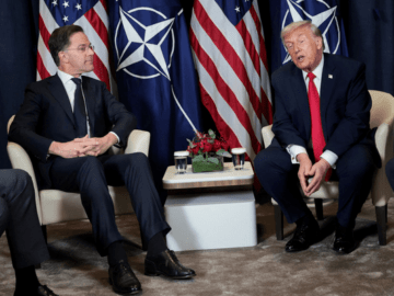 Альянс НАТО, пострадавший от политики Трампа, рассматривает возможность отмены ежегодных саммитов