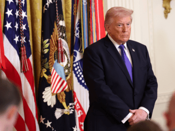 Американские демократы усиливают призывы к отставке Трампа