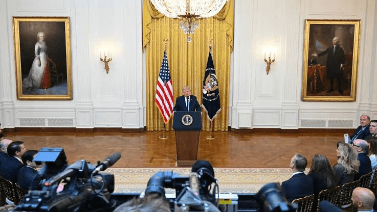 Трамп обрушился на Китай с новыми обвинениями по выборам 2020 года