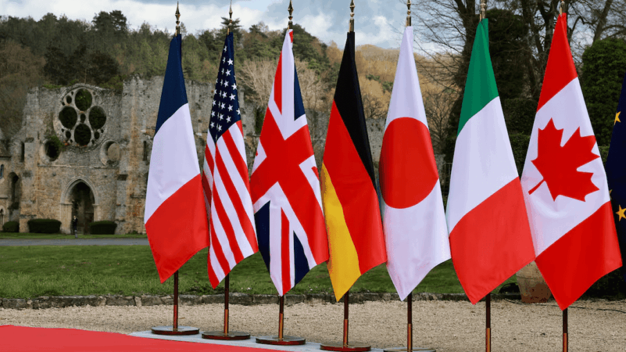 Большинство стран G7 тратят на обслуживание госдолга больше, чем на оборону Большинство стран G7 тратят на обслуживание госдолга больше, чем на оборону