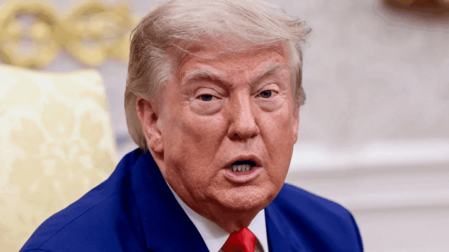 В Иране назвали заявления Трампа об Ормузском проливе нелепыми